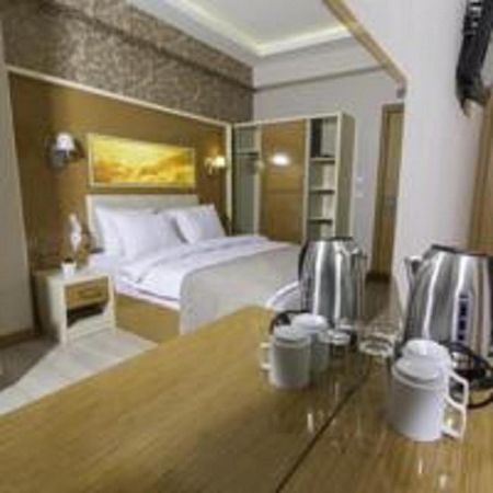 Mars Hotel Istanbul Exteriör bild